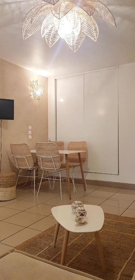Palmae De Boucan Canot T2 St-Gilles A 200M De La Plage Saint-Gilles-les-Bains Exterior foto